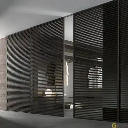 用移门换轻盈生活客厅不锈钢移门