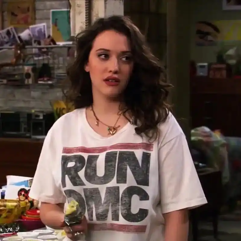 破产姐妹max  明艳动人 - 抖音