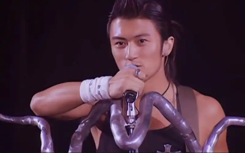 谢霆锋《罪人》2000 viva live 演唱会