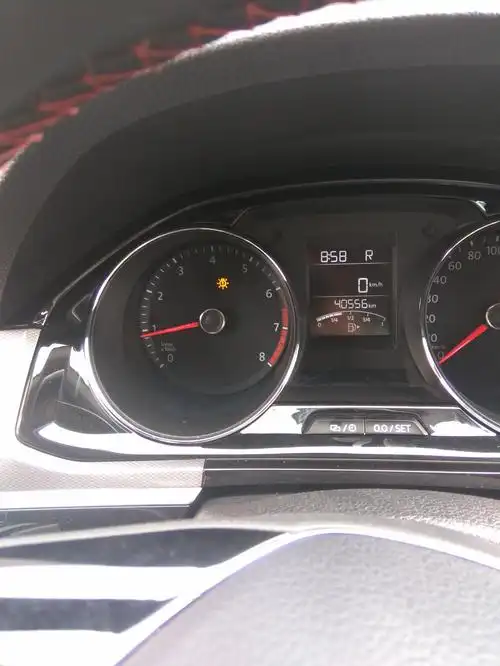 大众宝来 万能的车友圈,我前几天买的车,刚开始没注意,这两天发现这个