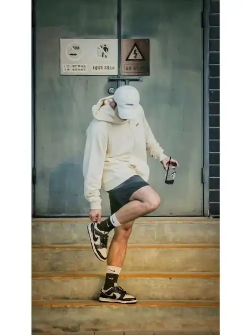 nikedunk潮流复古休闲板鞋黑灰摇粒绒