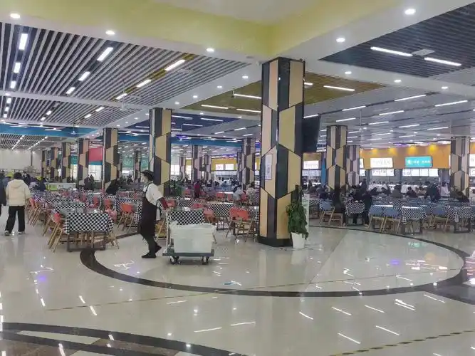 【12图】武汉轻工大学(金银湖校区)18000人食堂窗口火热招商中!