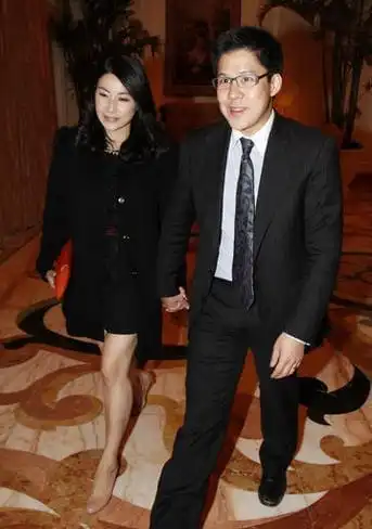 霍启刚为什么会娶其貌不扬郭晶晶?