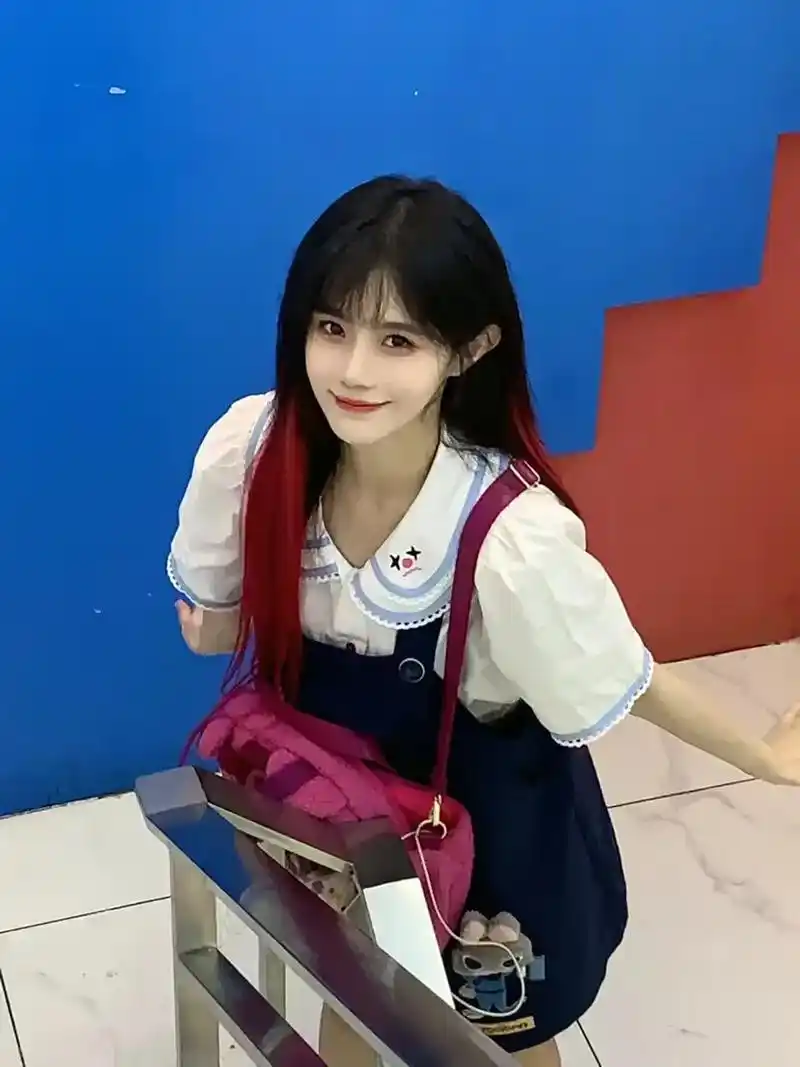 又妹又姐的饱饱06 #卢静 #gnz48卢静 #gnz48 - 抖音