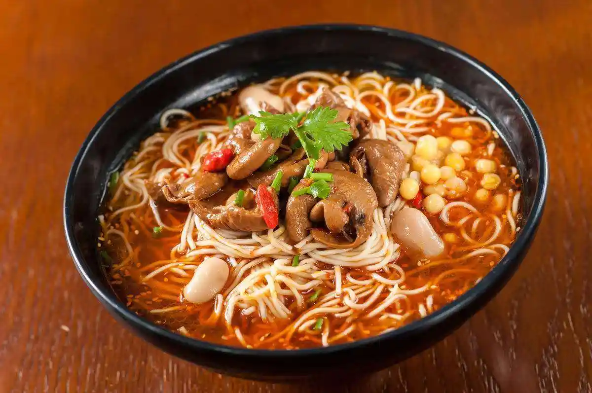 香喷喷的肥肠面,看着有食欲吃起来更香