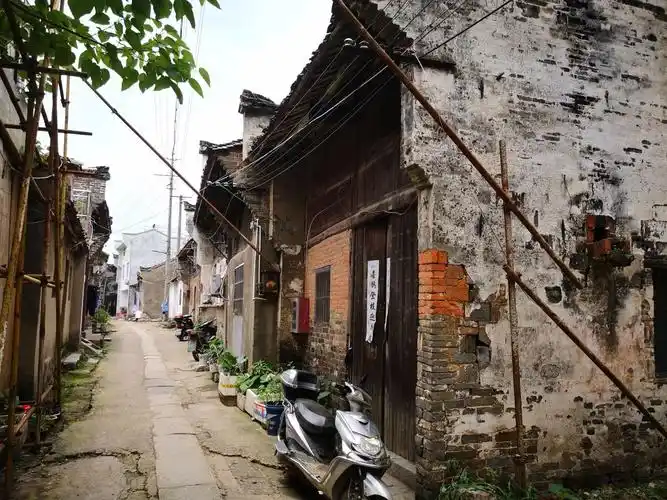 此始东流"_千年古镇东流,位于皖江南岸,原为东流县的县城,汉代为彭泽