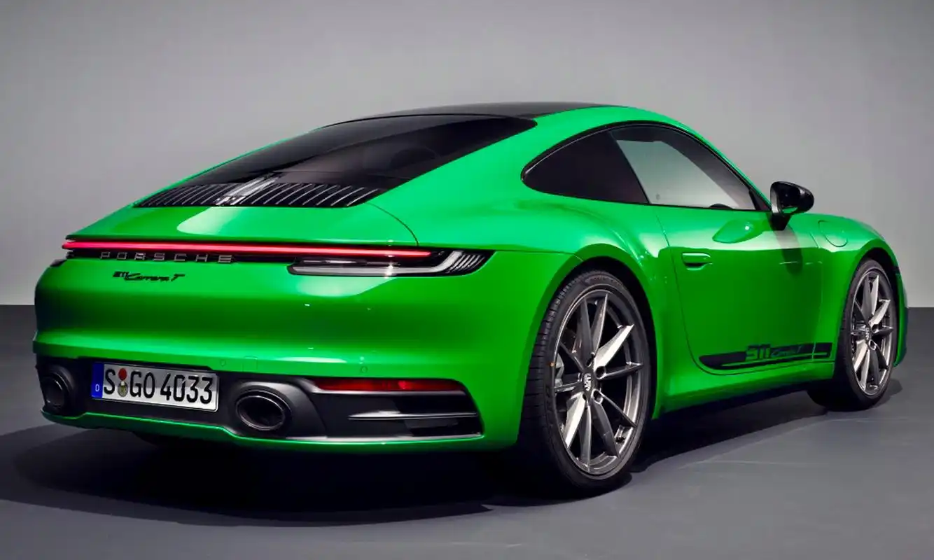 来一辆荧光绿的保时捷911超跑去夜店门口撩妹可好?