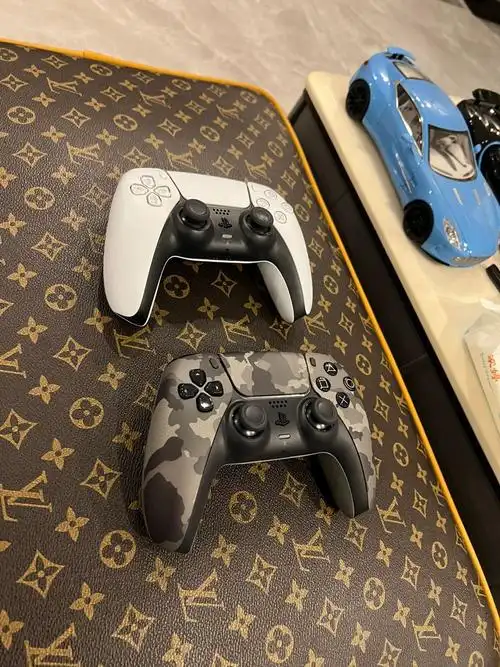 ps5手柄迷彩配色