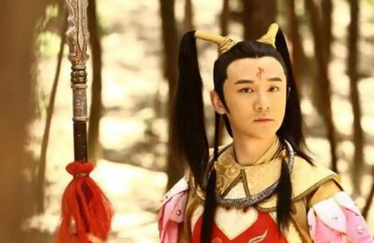 封神榜:哪吒见到美女为何骂人家五体不全?