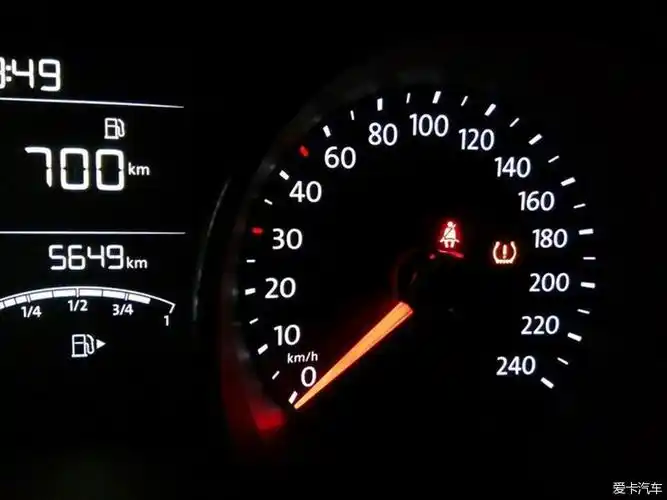 03 正文 谁说朗逸胎压监测没用,我有次途中出问题,就是胎压报警灯亮