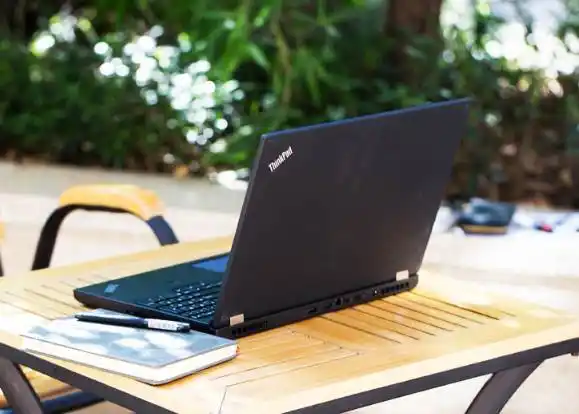 看完p图大神的朋友圈感觉自己用了一款假电脑p了张假图!