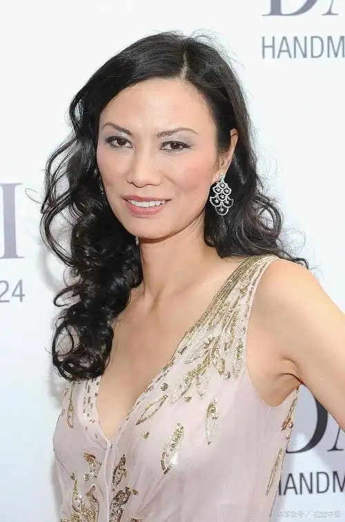 邓文迪:能力和野心不匹配的女人,到最后都怎么样了