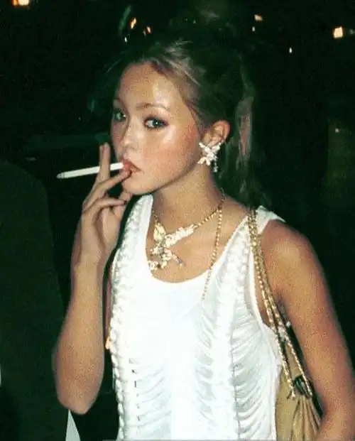 千禧年vogue时尚活动上的戴文青木好美07