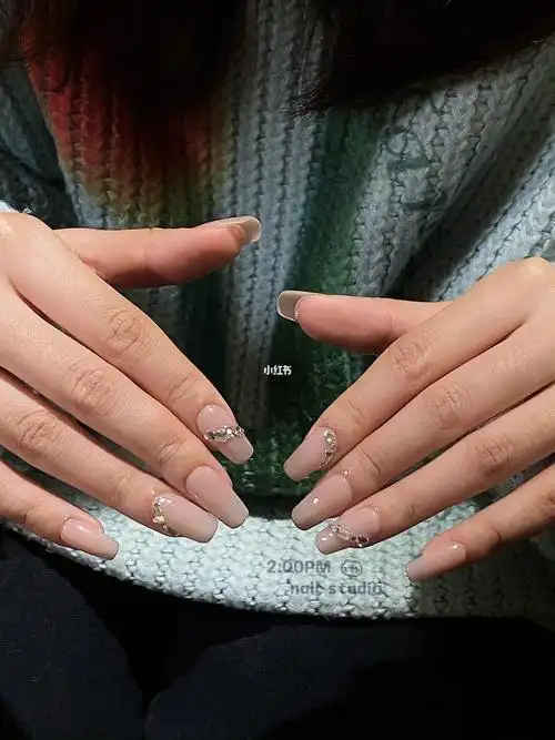你说说谁可以拒绝又气质又百看不厌的美甲
