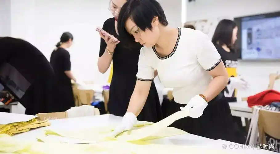 作为陈列师花样叠衣服才能搏出位