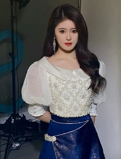 丝芭传媒推出新人邓歆玥被誉鞠婧祎最强平替粉丝都认不出