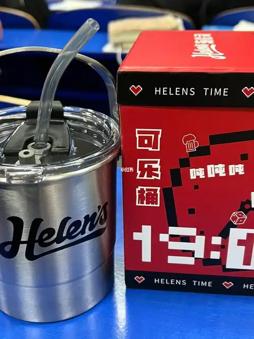 helens可乐桶杯真的好可爱!行走的吨吨杯!万物皆可可乐桶!