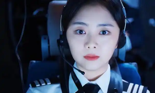 除了谭松韵,《向风而行》让人泪崩的三个配角,戏不多却太戳人