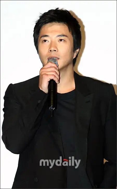 权相宇逃逸丑闻 逆行驾驶肇事被立案调查