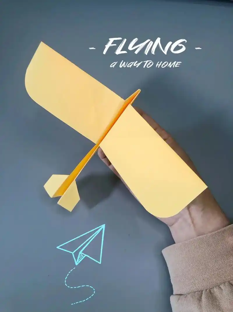 一起来折滑翔纸飞机吧.#折纸教程 纸飞机#纸飞机的520种折 - 抖音