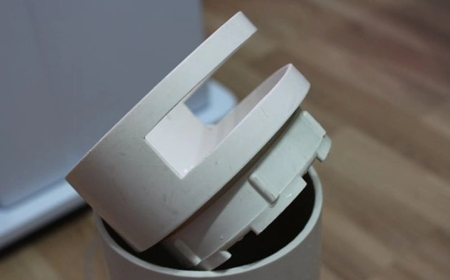 鱼缸是60*32*40的(水位35)玻璃5mm,反气举是110的pvc管制作的!