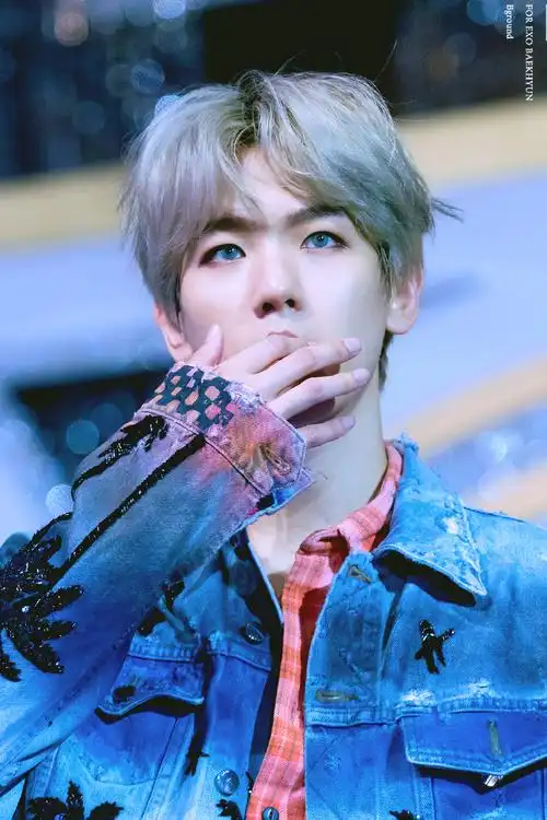 边伯贤solo出道三周年