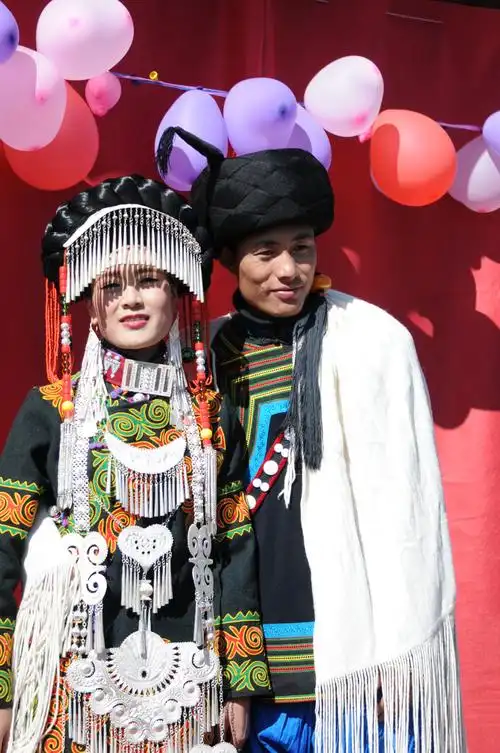 参加彝族婚礼