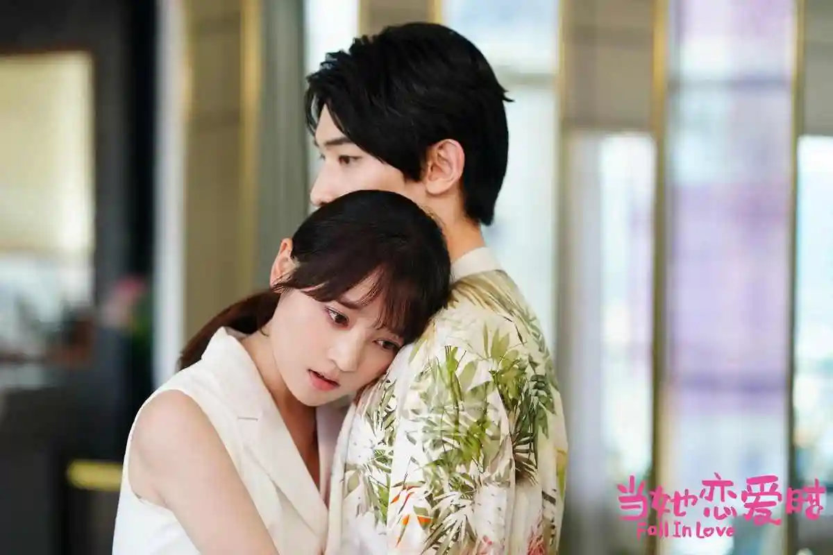 《当她恋爱时》网友跪求加更 "沙雕甜蜜"圈赞无数 - 电视 - 南方娱乐