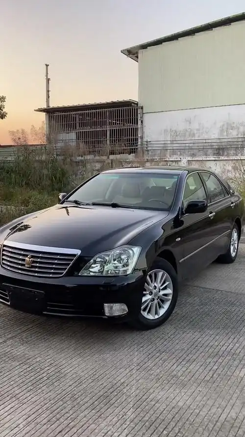 08年丰田皇冠金标特别版 车况极品 一手车 12w公里 全车板正 只有4个