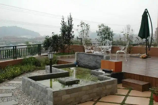 [zt]阳台露台鱼池照片集合!