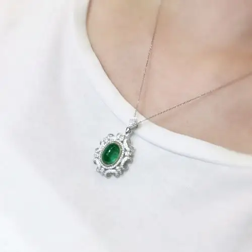 18k金镶嵌珠宝彩色碧玺椭圆形吊坠 金重1克主石0.9克拉工厂直销