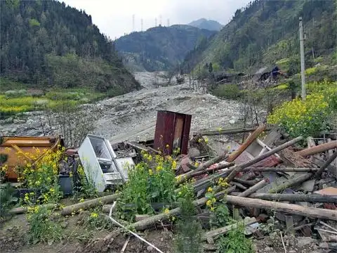 12汶川大地震震源点牛眠沟(莲花心)带您从图片上看 - 四十里塘 - 四十