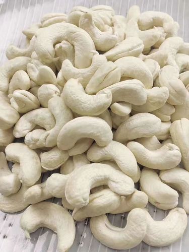 生腰果仁新货散装整箱炒菜用大桶称斤的新鲜原生去皮特大熟特级