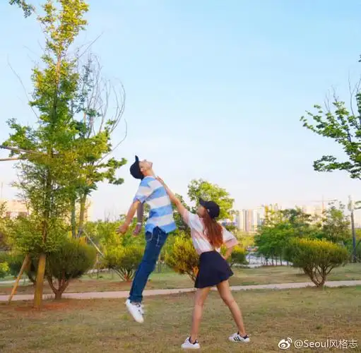 超级考验技术但超级有趣的最新人气照相姿势,快来挑战起来吧