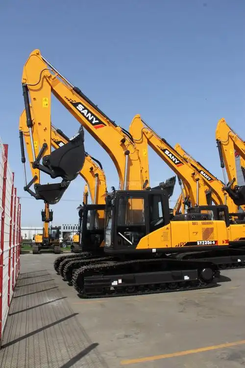 三一重工sy235c-9挖掘机图片大全_三一sy235c-9整机外观照片-铁甲工程