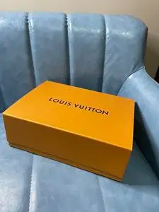 xiaoqin57076淘宝lv包装盒子 手提袋1人付款108.