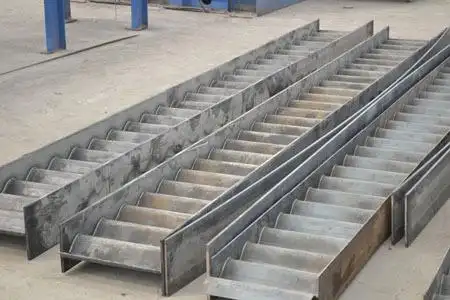 波纹腹板h型钢镀锌波纹腹板生产厂家,h型钢c z型钢檩条生产厂家