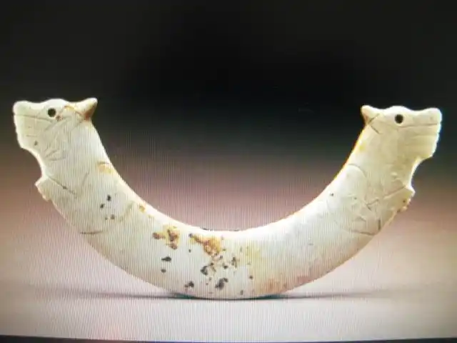 中国濮语语文第十二课,红山,河姆渡文化刻文