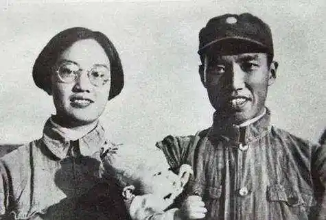 他33岁成为八路军高级将领,牺牲后妻子改嫁下属,女儿是国家栋梁