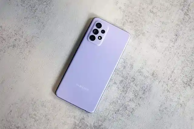 首先在这个"颜即正义"的年代,三星galaxy a52 5g针对年轻群体的喜好