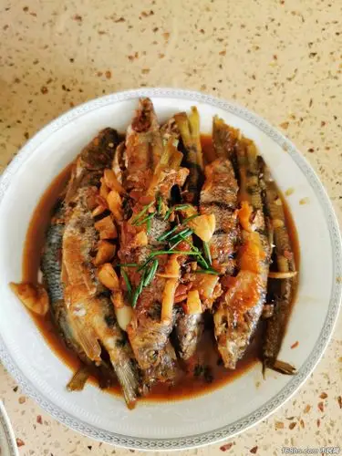 红烧小河鱼