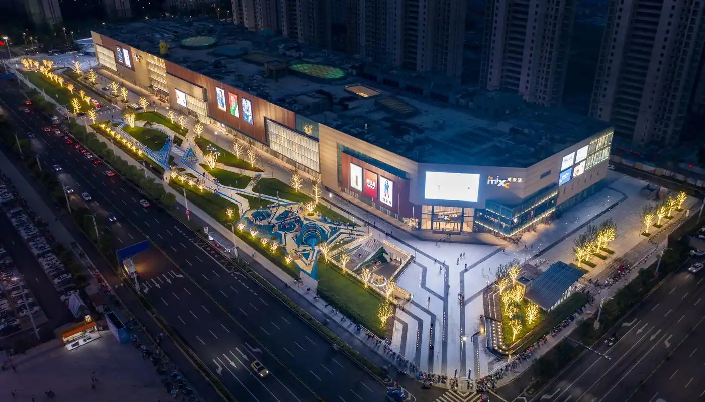 场地位于江苏苏州吴江区太湖新城cbd核心 - 抖音