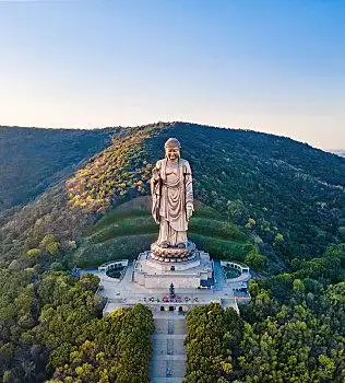 航拍江苏省无锡市滨湖区灵山大佛景区