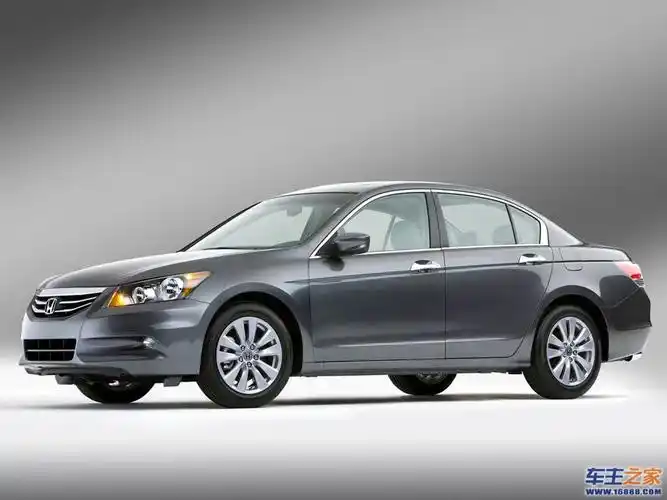 汽车图库 本田 进口本田 雅阁(海外)(18/104) 外观 灰色 海外雅阁