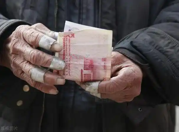 为讨回9462元血汗钱!4农民工用时8年,花费上万元!究竟为何?