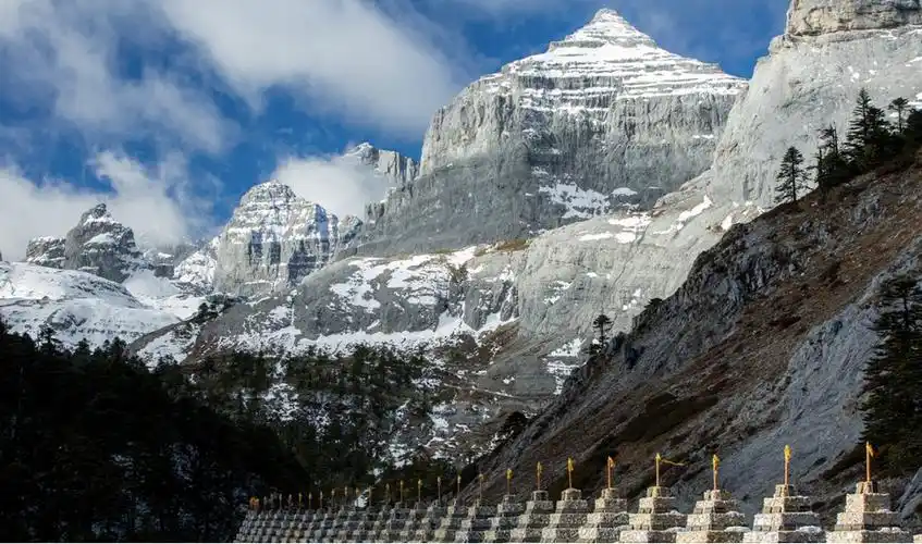 打造"世界的香格里拉" 云南迪庆让文旅产业变"富民工程"|中国新文旅