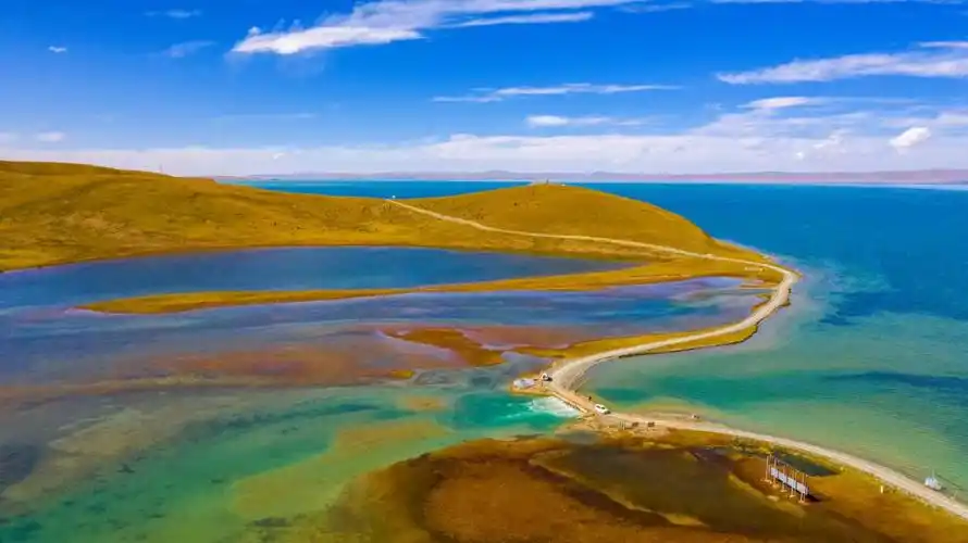 邂逅三江源头的大美湿地