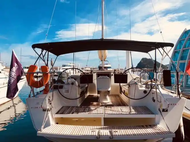 大连东港游艇帆船出租大连星海游艇码头