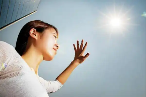 夏天暴晒,应该怎么样晒出古铜色皮肤而又不伤害皮肤?