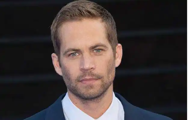 速7电影里面保罗饰演的角色--布莱恩·奥康纳没有死,但是演员保罗却是